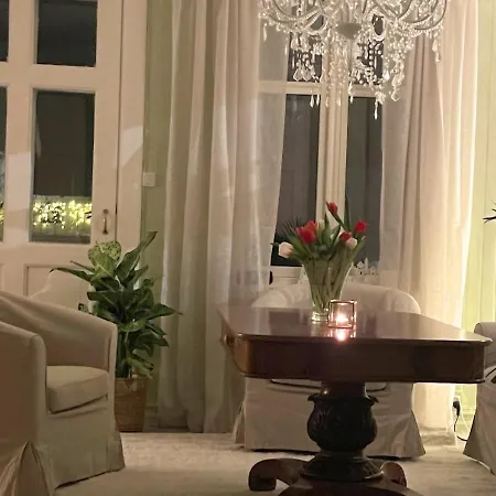 Bed and Breakfast Kunstnerboligen I Lodingen